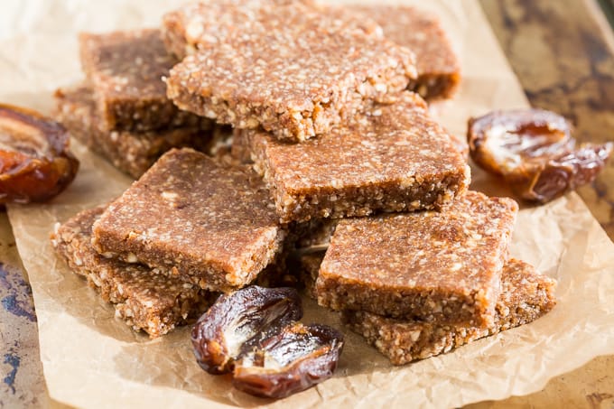 Homemade Snickerdoodle Energy Bars: Customizable & Fresh